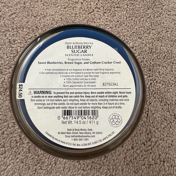 Bath and body works 3 wick candle Blue Berry Sugar 14.5 oz - NWT - Picture 3 of 4